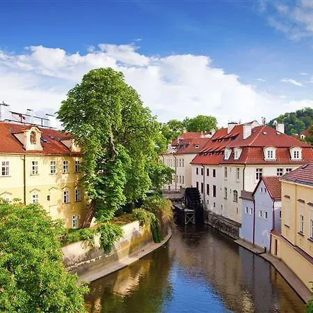 Beautiful Near Kampa Riverside